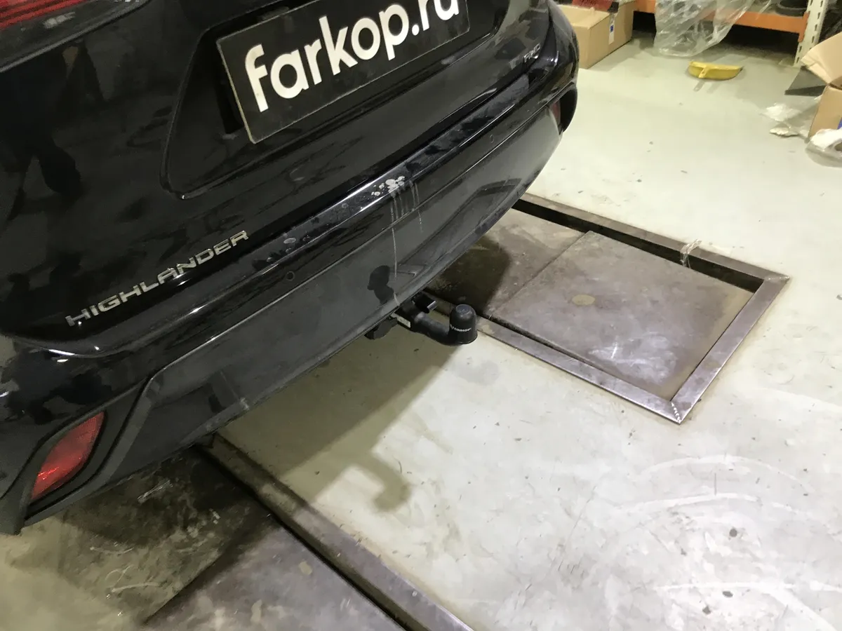 Фаркоп Steinhof для Toyota Highlander 2019-2026 T-157 в Тюмень Фаркоп Steinhof для Toyota Highlander 2019-2026 T-157 в Тюмень