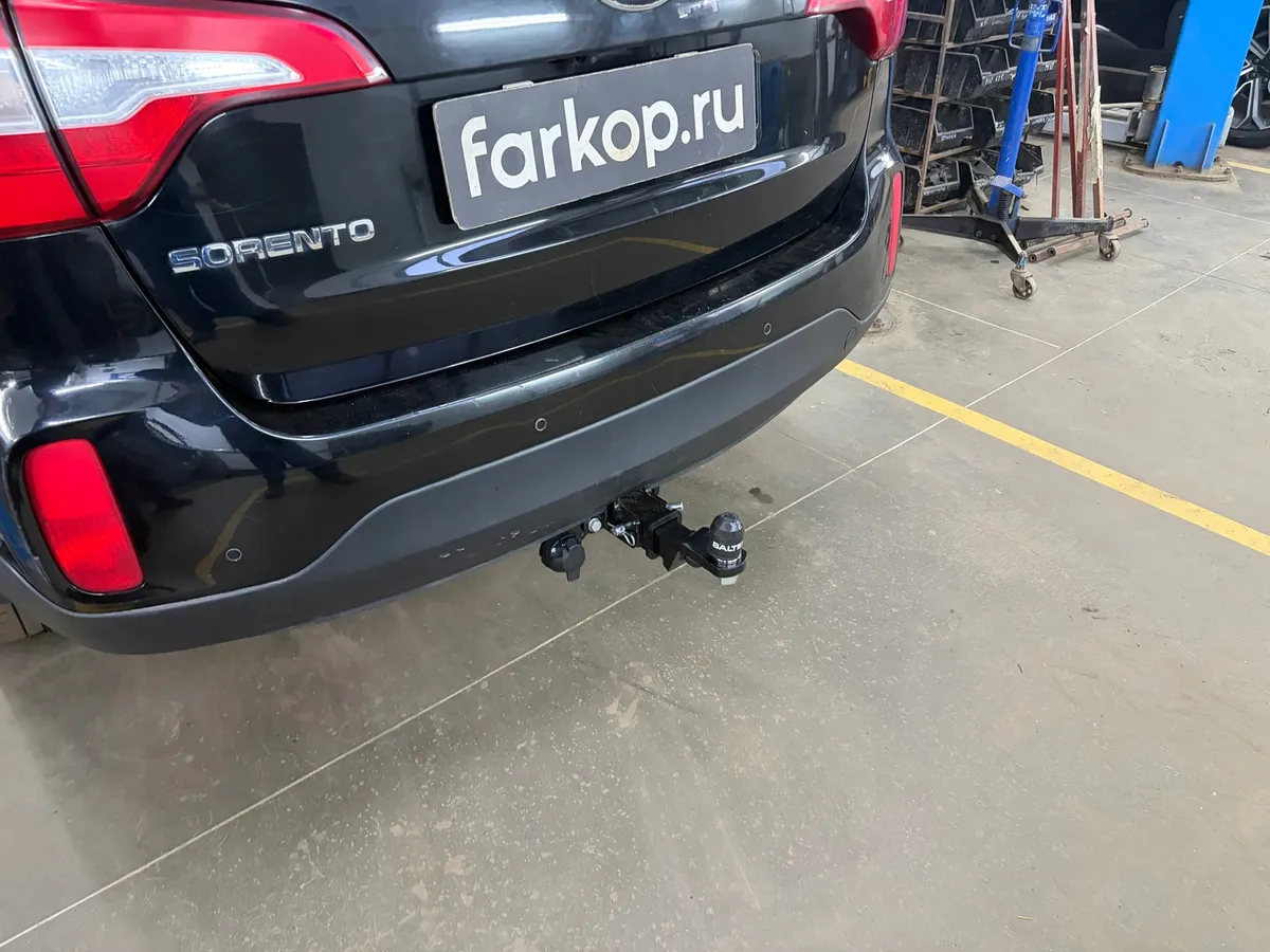 Фаркоп TowRus для Kia Sorento 2012-2021 109171 в Тюмень Фаркоп TowRus для Kia Sorento 2012-2021 109171 в Тюмень
