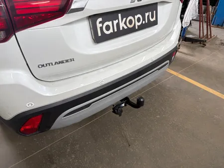 Фаркоп Berg для Mitsubishi Outlander 2012-2022 Арт. F.4013.001 F.4013.001 в Тюмень