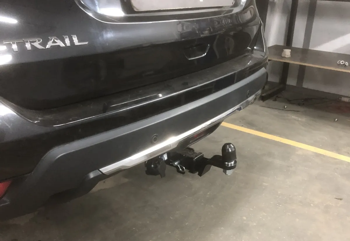 Фаркоп Berg для Nissan X-Trail 2015-2022 F.4113.001 в Тюмень Фаркоп Berg для Nissan X-Trail 2015-2022 F.4113.001 в Тюмень