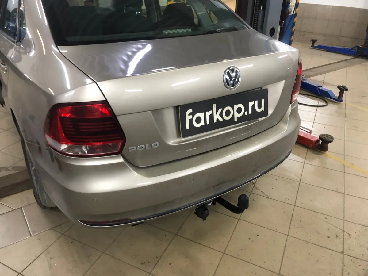 Фаркоп Berg для Volkswagen Polo 2010-2020 F.5112.001 в Тюмень Фаркоп Berg для Volkswagen Polo 2010-2020 F.5112.001 в Тюмень