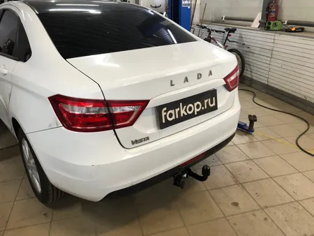 Фаркоп Berg для Lada Vesta (вкл. Cross) 2015-2022 Арт. F.6012.003 F.6012.003 в Тюмень