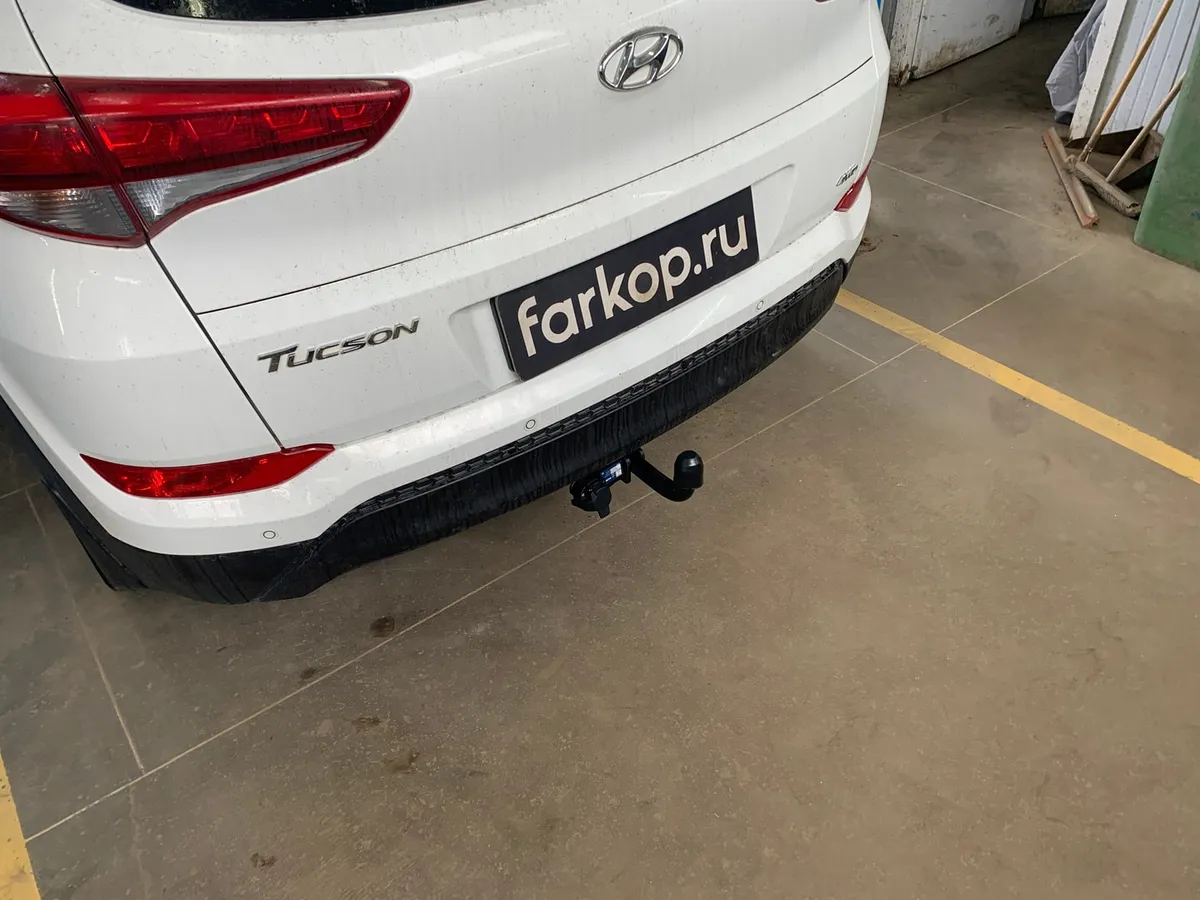 Фаркоп Berg для Hyundai Tucson 2015-2018 F.2811.001 в Тюмень Фаркоп Berg для Hyundai Tucson 2015-2018 F.2811.001 в Тюмень