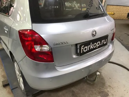 Фаркоп Galia для Skoda Fabia (хетчбек) 2007-2014 S081A в Тюмень