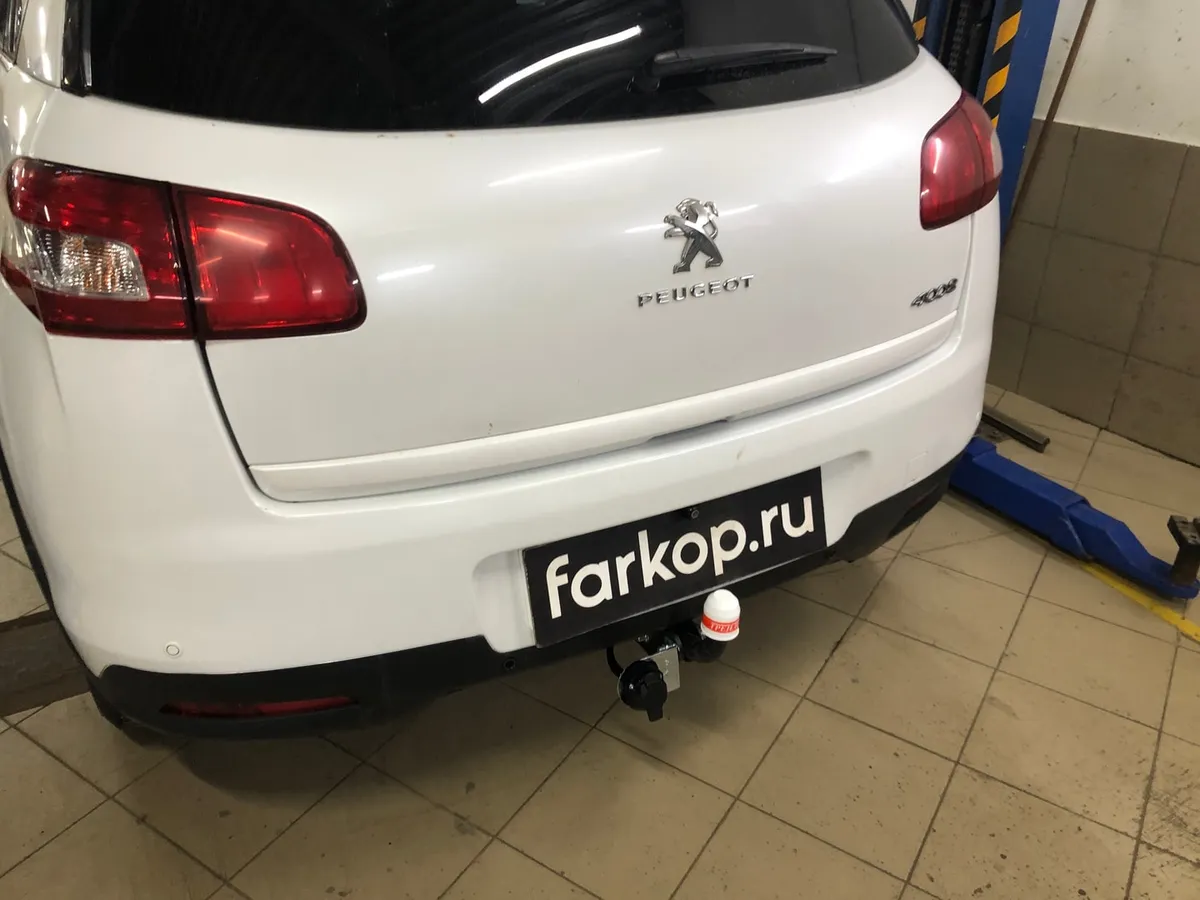 Фаркоп Трейлер для Peugeot 4008 2012-2016 7160 в Тюмень Фаркоп Трейлер для Peugeot 4008 2012-2016 7160 в Тюмень