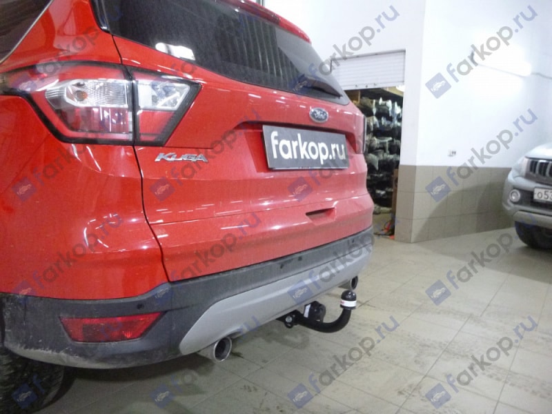 Установлен фаркоп Bosal на Ford Kuga 2 Установлен фаркоп Bosal на Ford Kuga 2