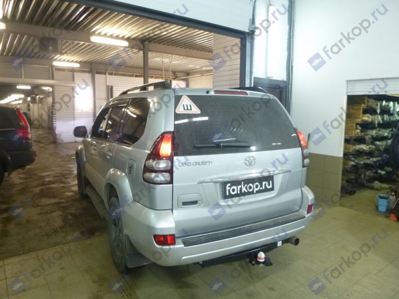 Установлен фаркоп Трейлер на Toyota Prado 2008 г.в. Установлен фаркоп Трейлер на Toyota Prado 2008 г.в.