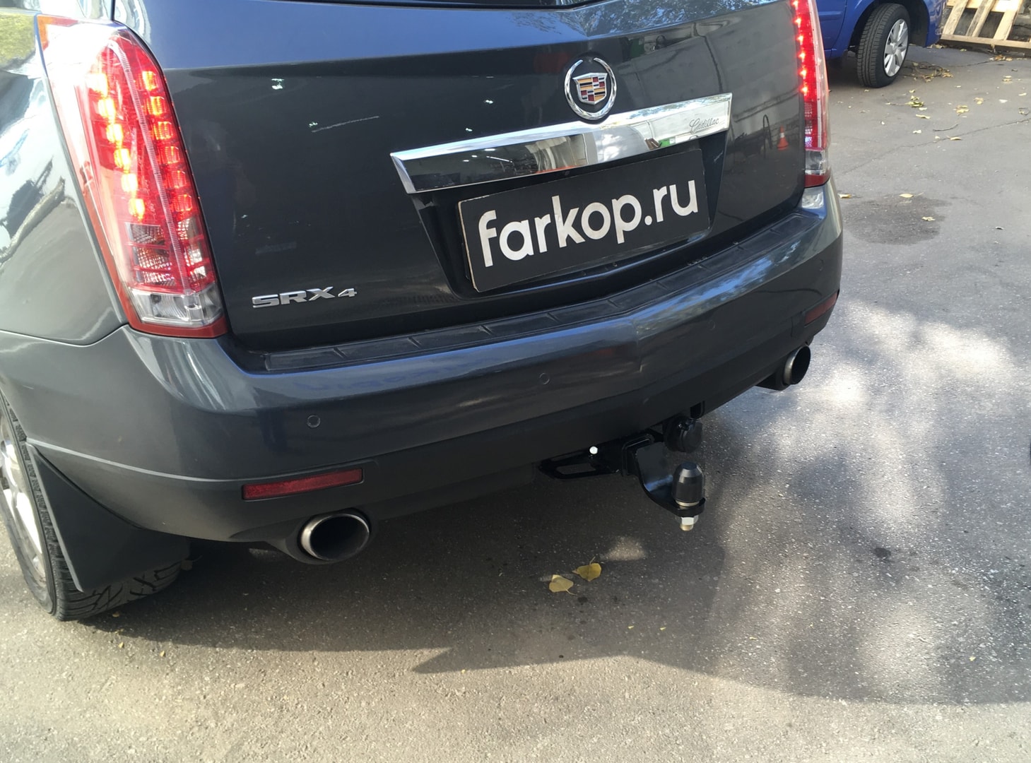 Установили фаркоп Baltex для Cadillac SRX 2010 г. Установили фаркоп Baltex для Cadillac SRX 2010 г.
