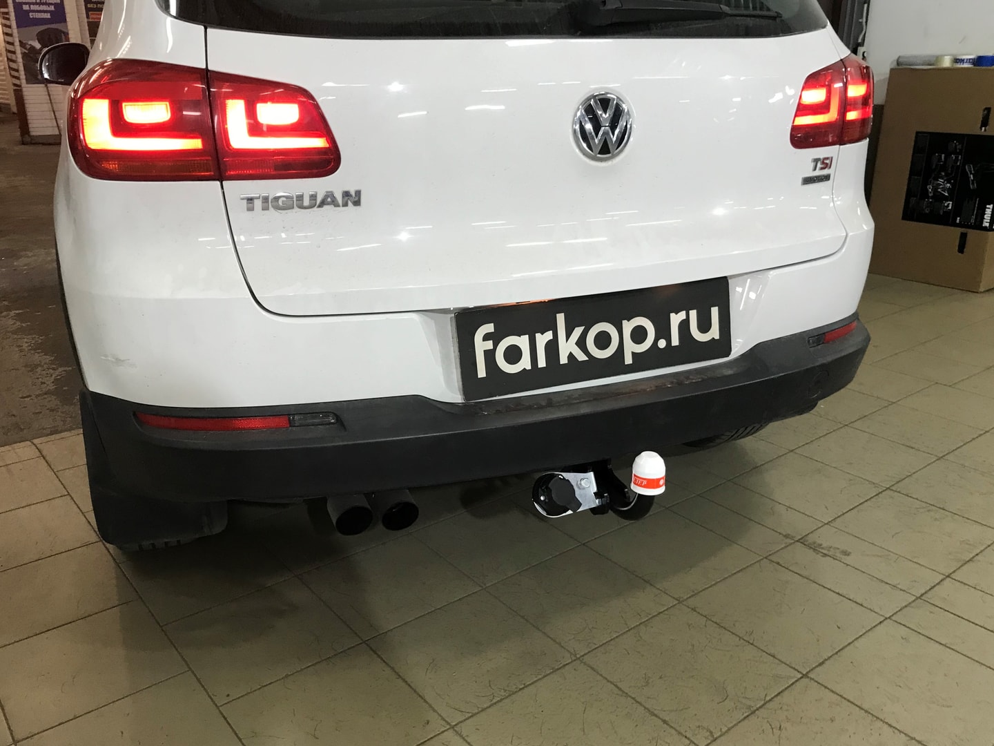 Установили фаркоп Трейлер для Volkswagen Tiguan 2011 г. Установили фаркоп Трейлер для Volkswagen Tiguan 2011 г.