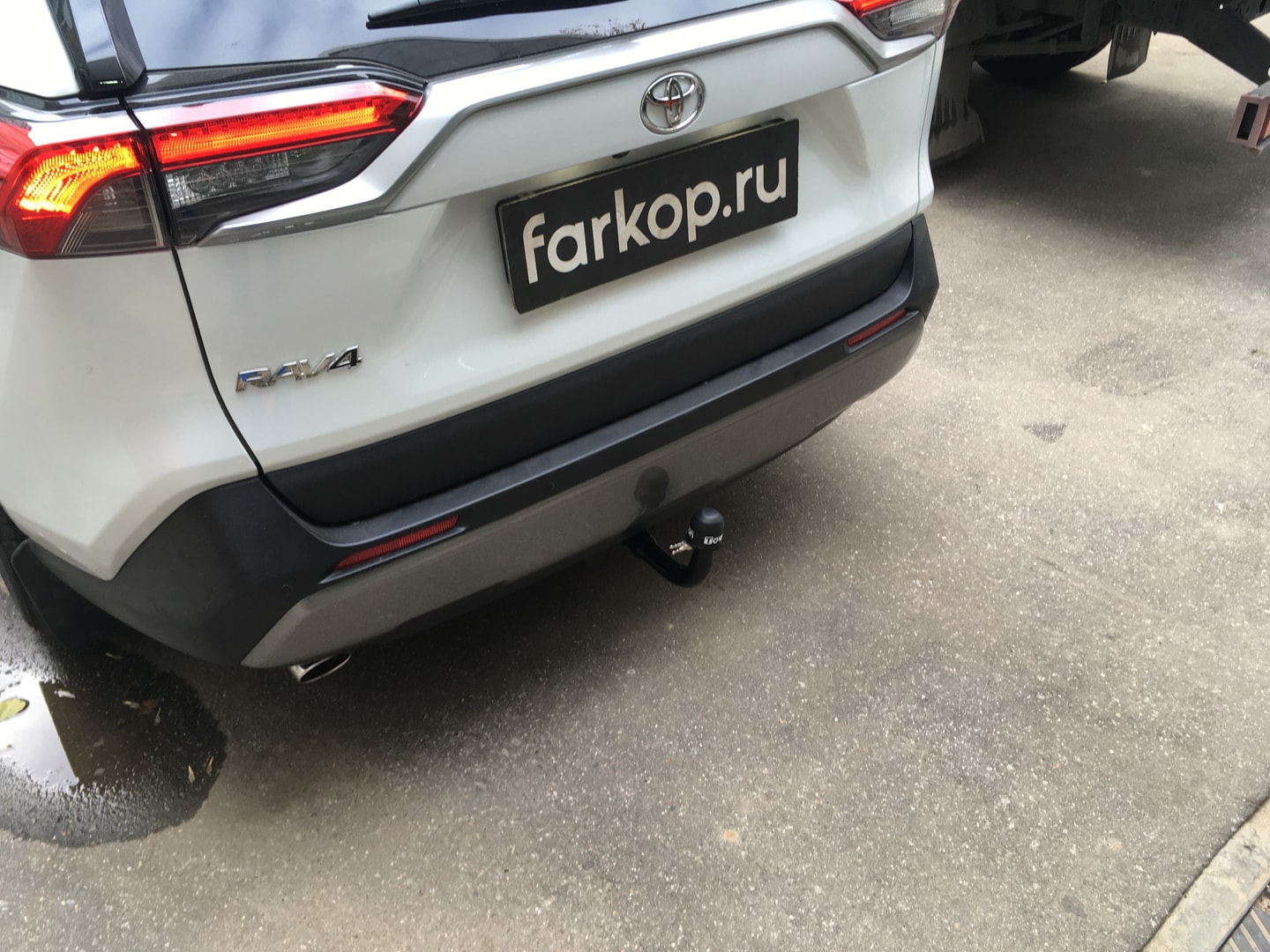 Установили фаркоп Aragon для Toyota RAV4 2020 г. Установили фаркоп Aragon для Toyota RAV4 2020 г.