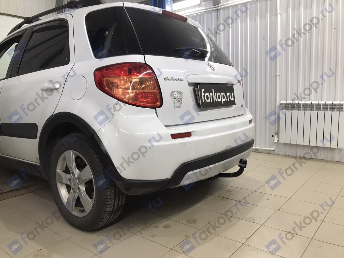 Установили фаркоп Oris для Suzuki SX4 2006-2013 г.в.