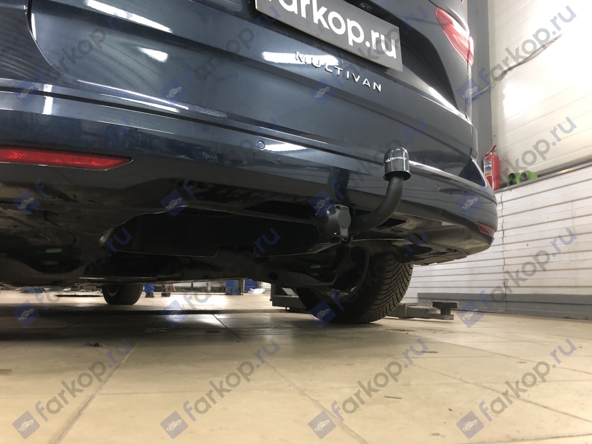 Установили фаркоп Steinhof для Volkswagen Multivan T7 2022 г.в. Установили фаркоп Steinhof для Volkswagen Multivan T7 2022 г.в.
