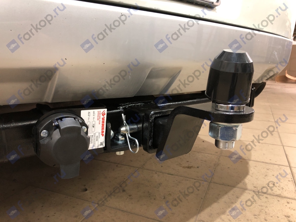 Установили фаркоп Уникар для Mitsubishi Delica D:5 2017 г.в.