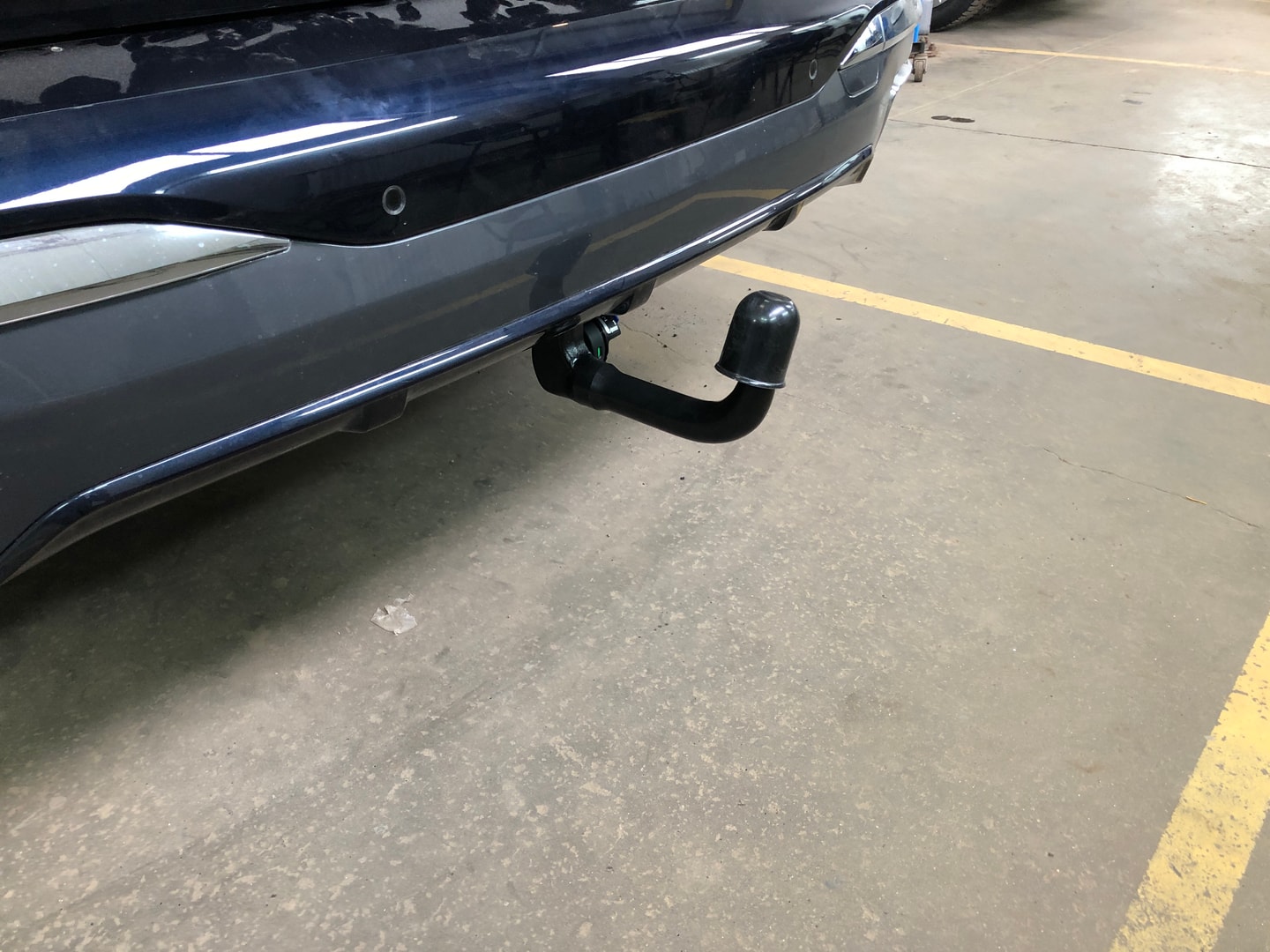 Установили фаркоп Steinhof для BMW X7 2019-2022 г.в. Установили фаркоп Steinhof для BMW X7 2019-2022 г.в.