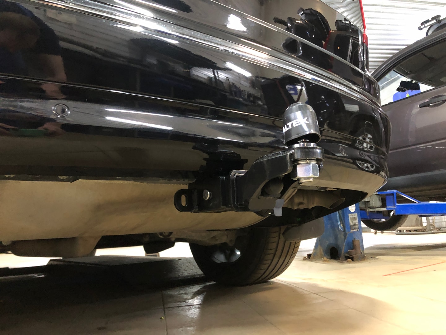 Установили фаркоп TowRus для Volvo XC90 2015-2026 г.в.